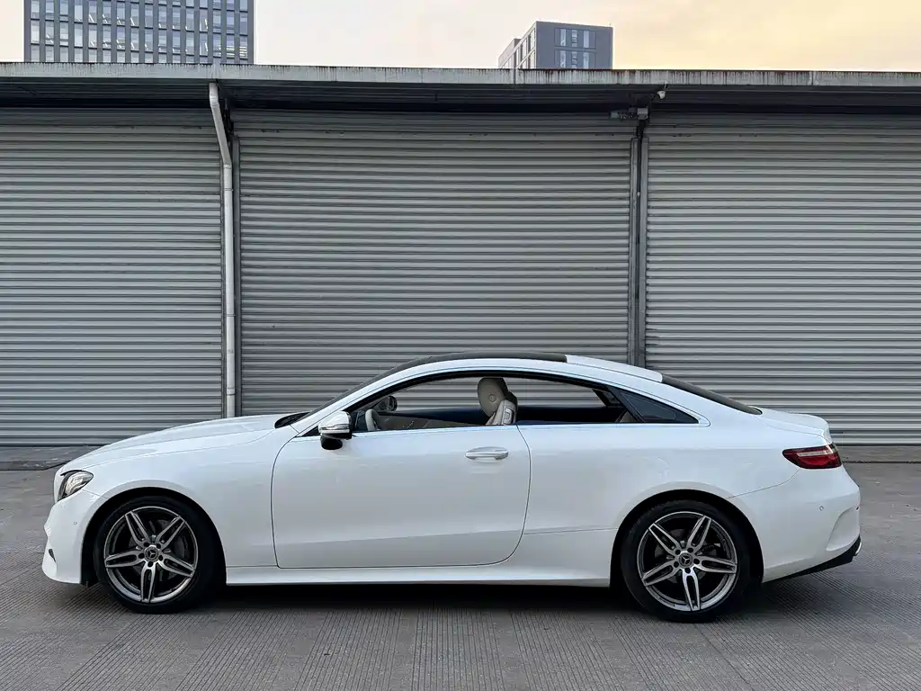 Mercedes-Benz E-Class (Import) — фото 26