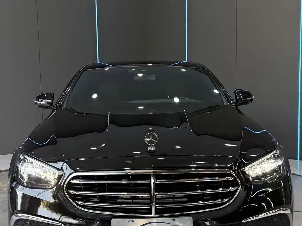 Mercedes-Benz E-Class (Import) — фото 2