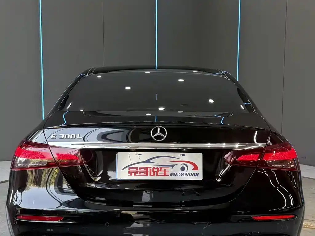 Mercedes-Benz E-Class (Import) — фото 7