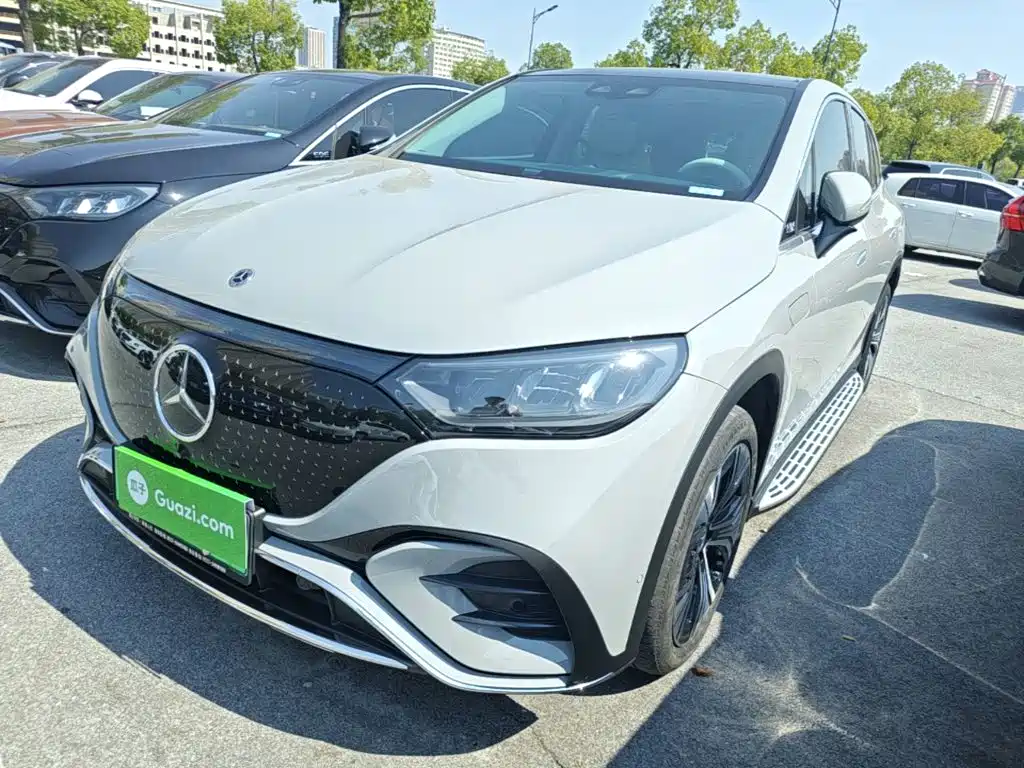 Mercedes-Benz EQE SUV — фото 2
