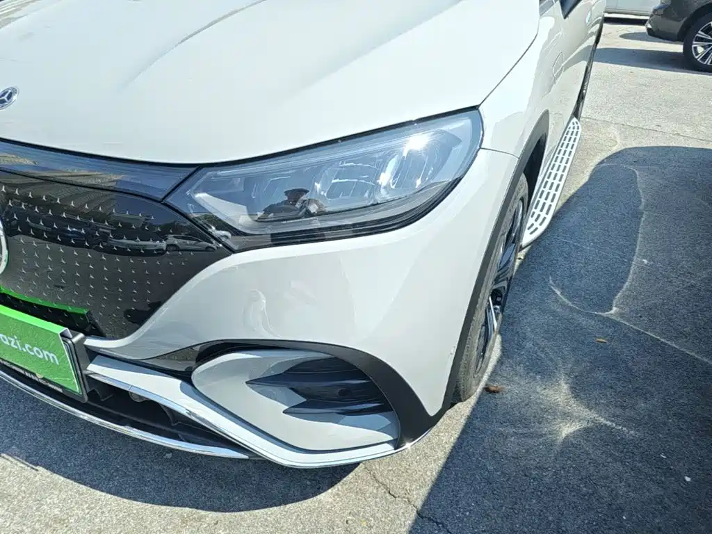 Mercedes-Benz EQE SUV — фото 24