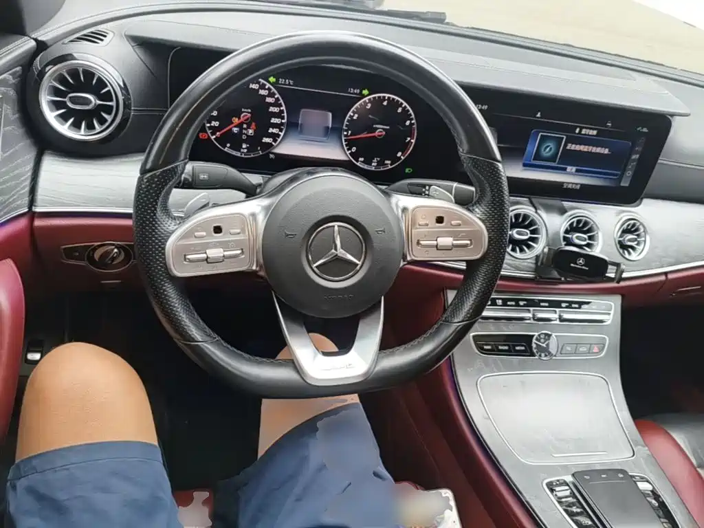 Mercedes-Benz CLS — фото 11