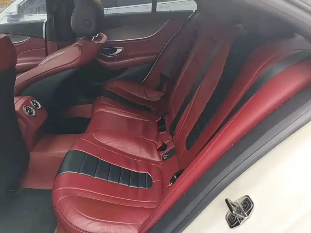 Mercedes-Benz CLS — фото 17