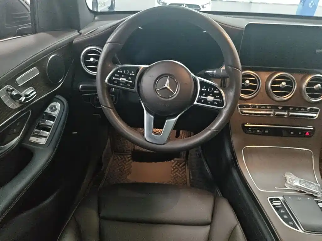 Mercedes-Benz GLC — фото 15