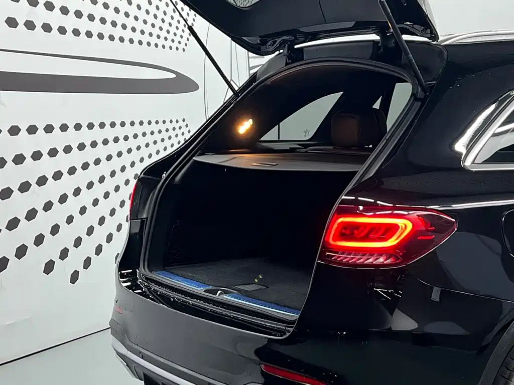 Mercedes-Benz GLC — фото 5