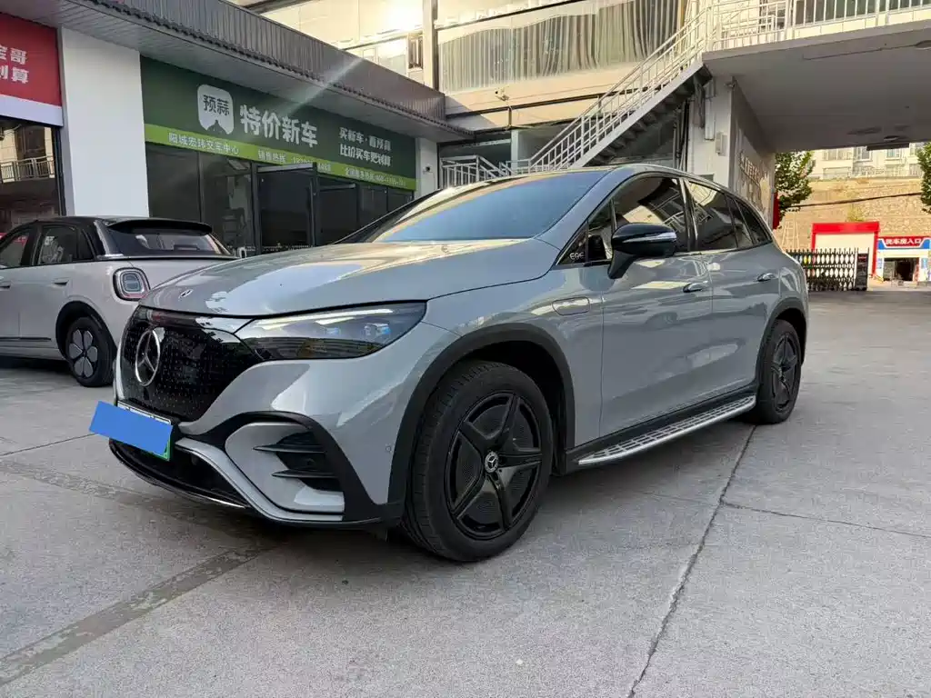 Mercedes-Benz EQE SUV — фото 2