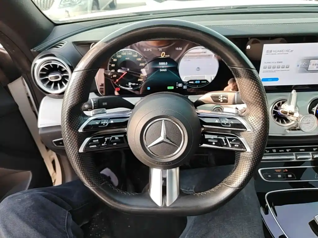 Mercedes-Benz E-Class (Import) — фото 11