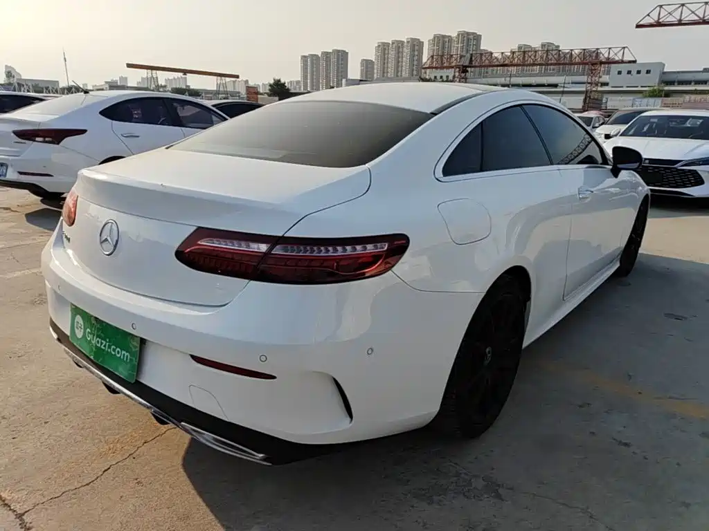 Mercedes-Benz E-Class (Import) — фото 7