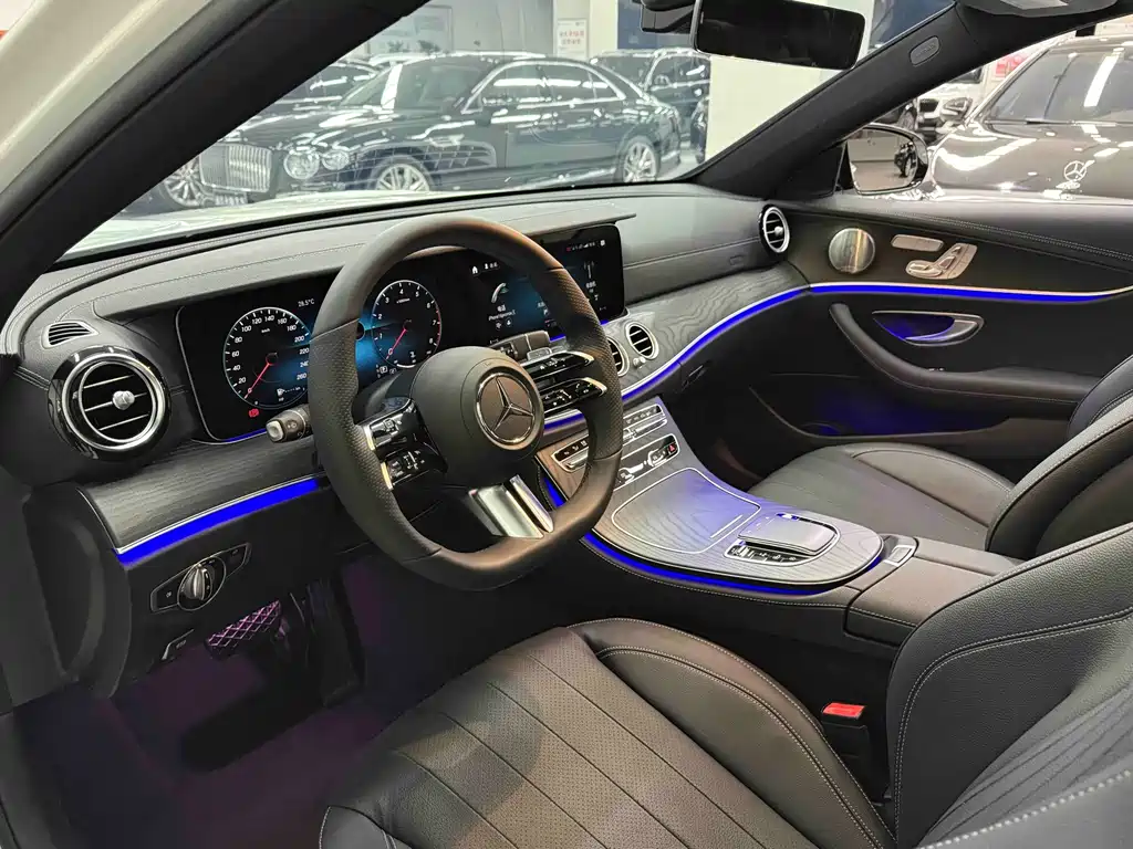 Mercedes-Benz E-Class (Import) — фото 11