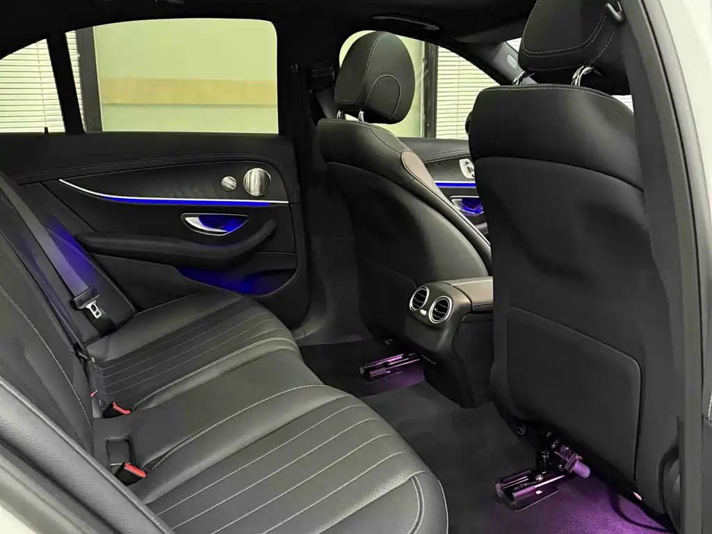 Mercedes-Benz E-Class (Import) — фото 14