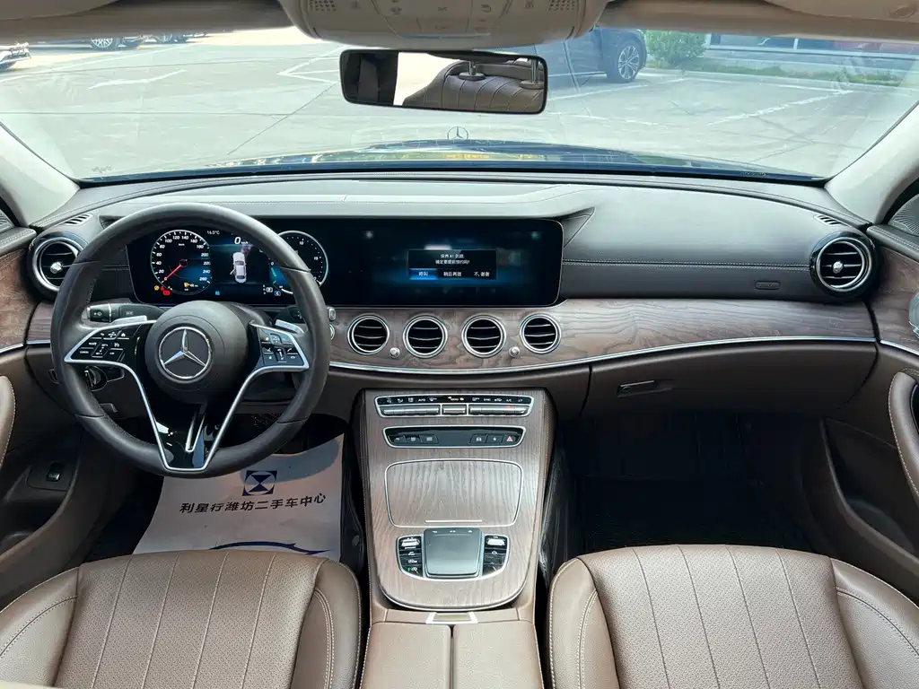 Mercedes-Benz E-Class — фото 11