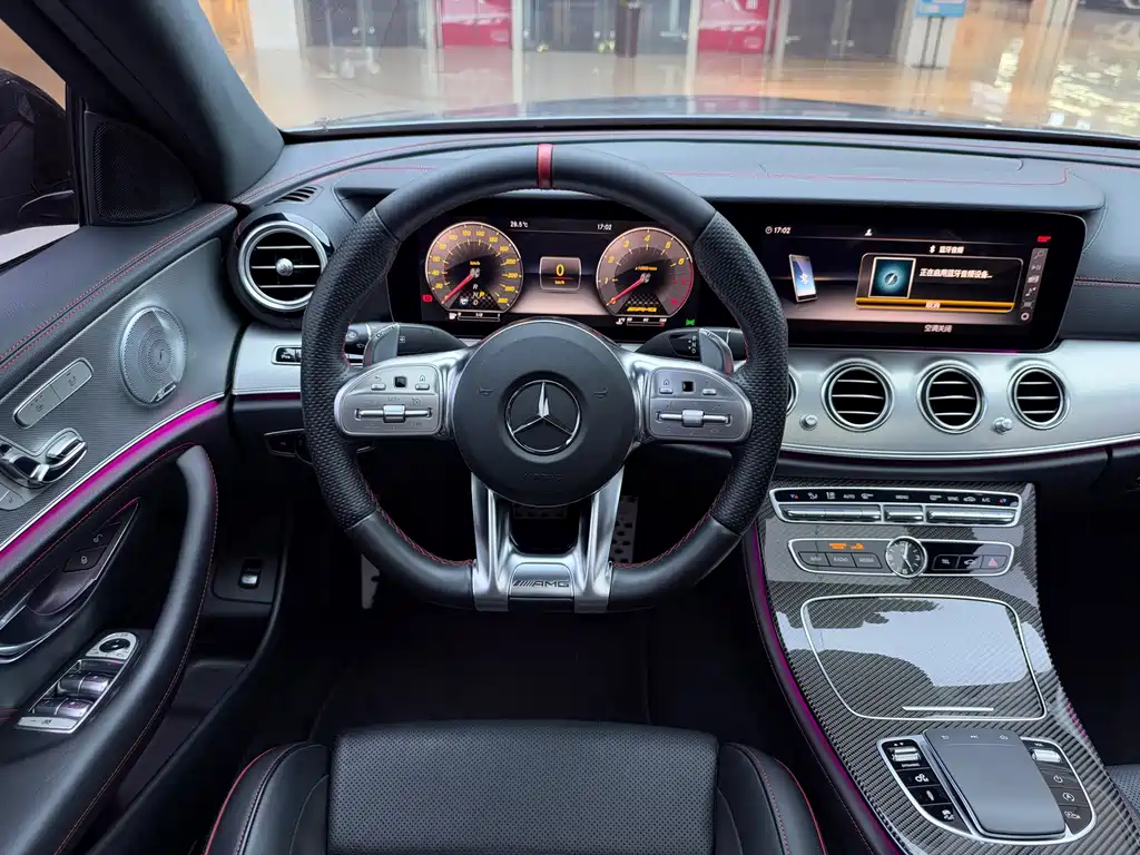 Mercedes-Benz E-Class AMG — фото 15