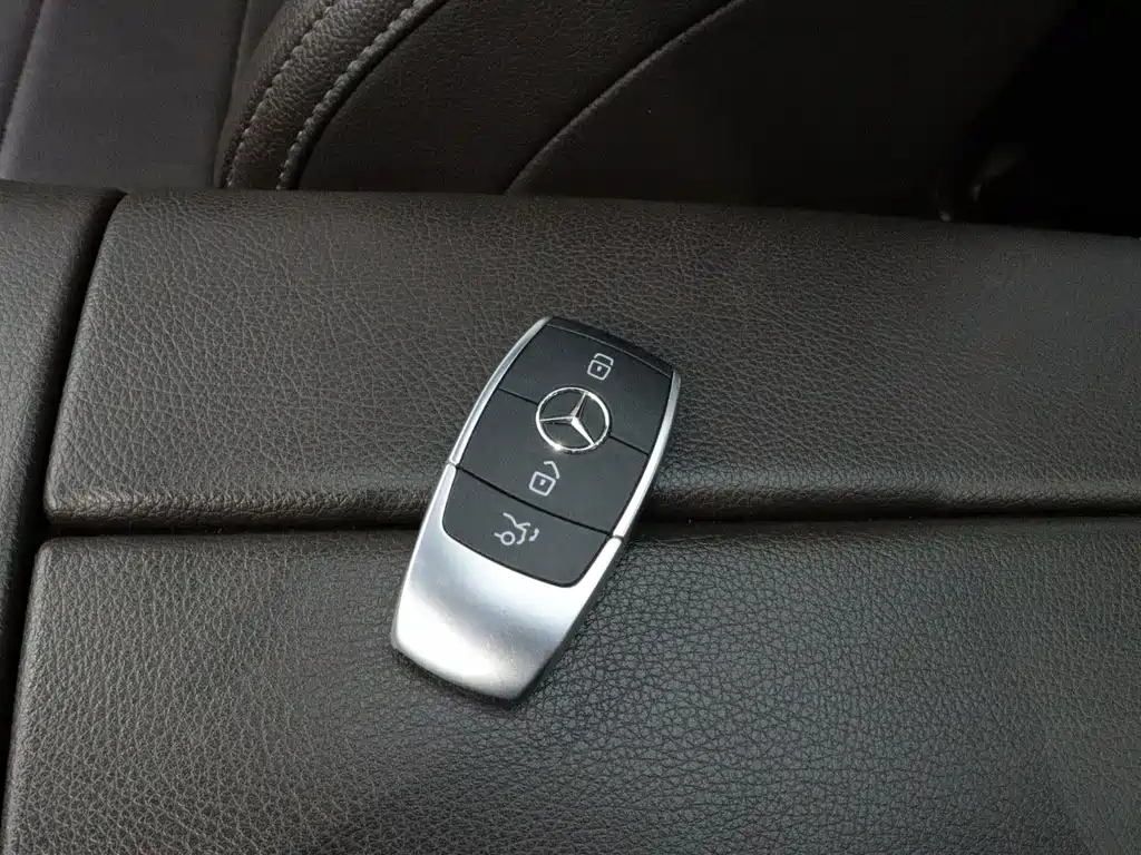 Mercedes-Benz GLE (Import) — фото 14