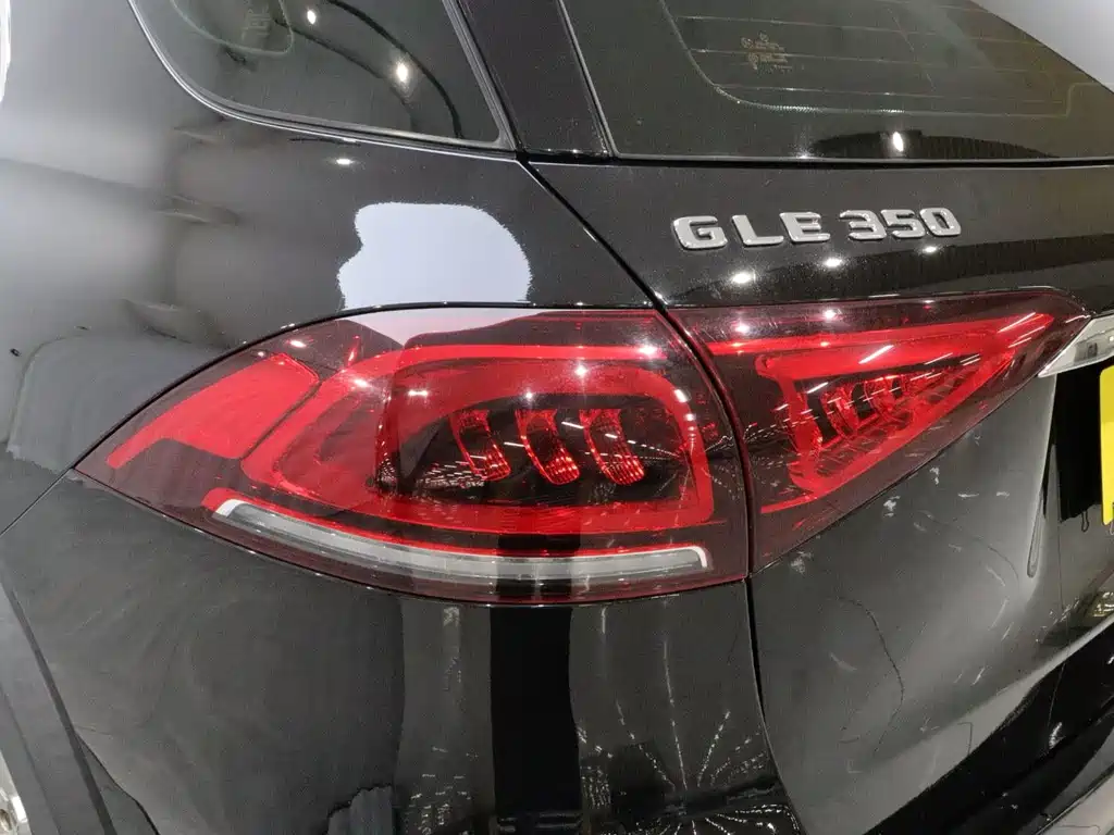 Mercedes-Benz GLE (Import) — фото 19