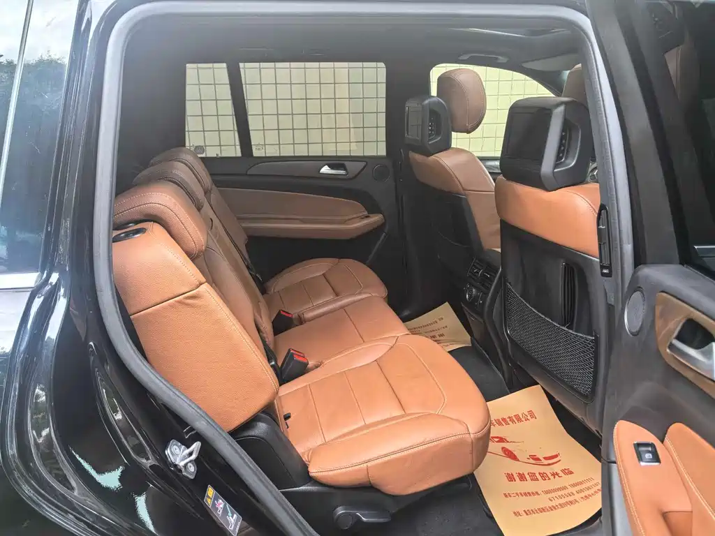 Mercedes-Benz GLS — фото 10
