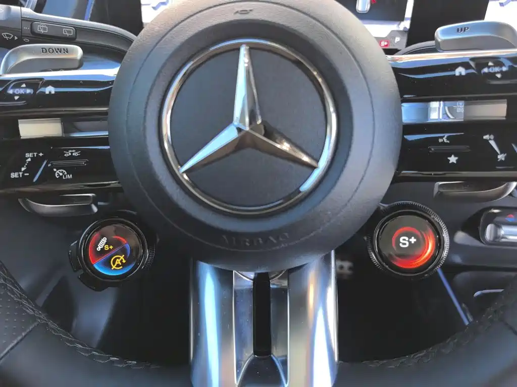 Mercedes-Benz GLB AMG — фото 23
