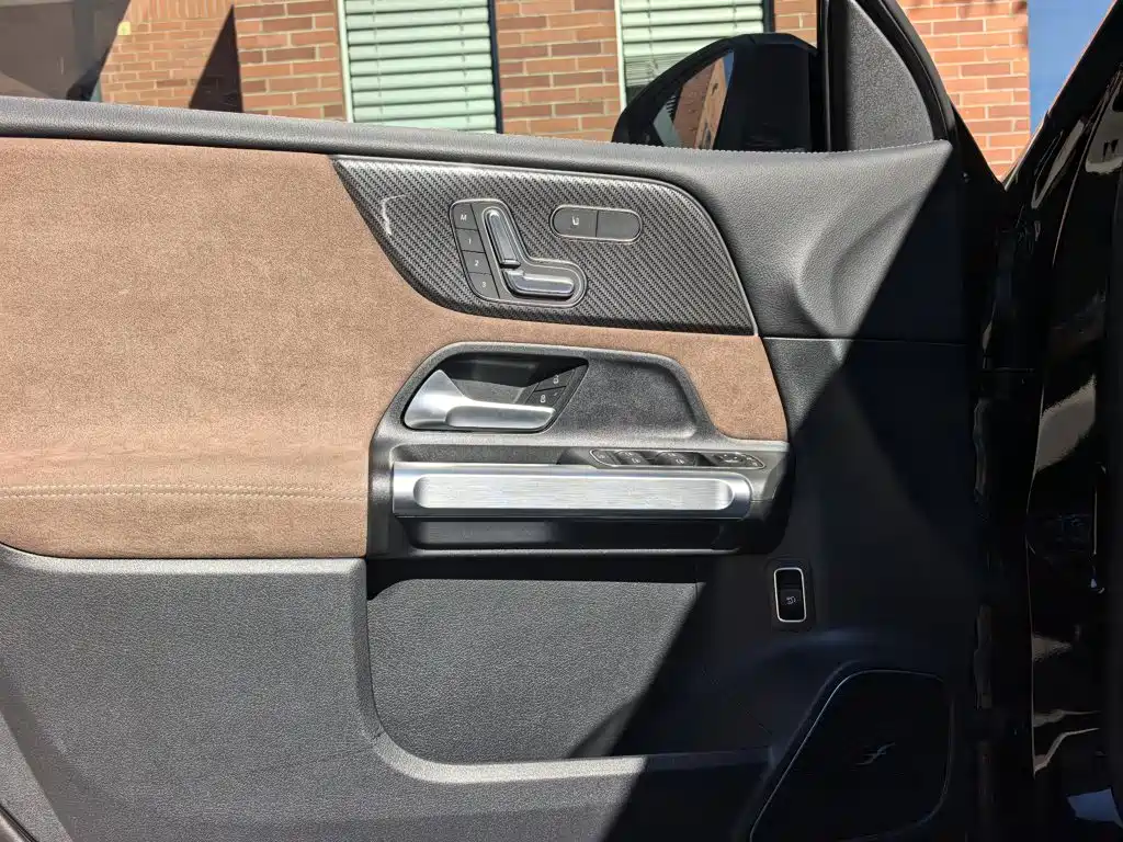 Mercedes-Benz GLB AMG — фото 26