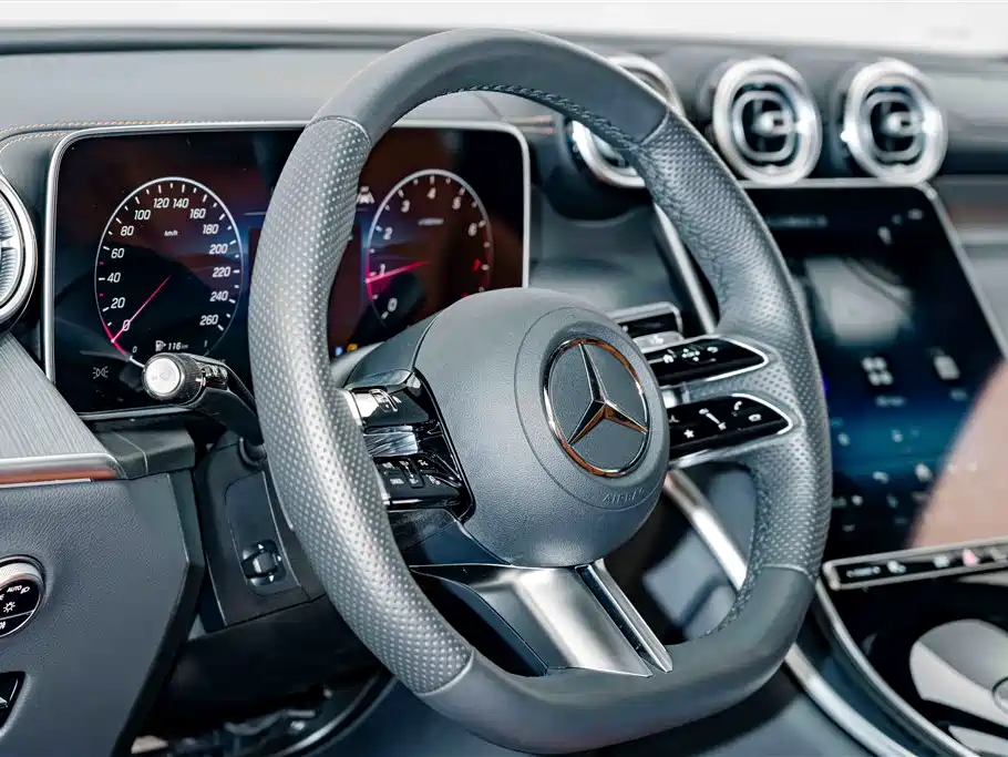 Mercedes-Benz GLC — фото 9