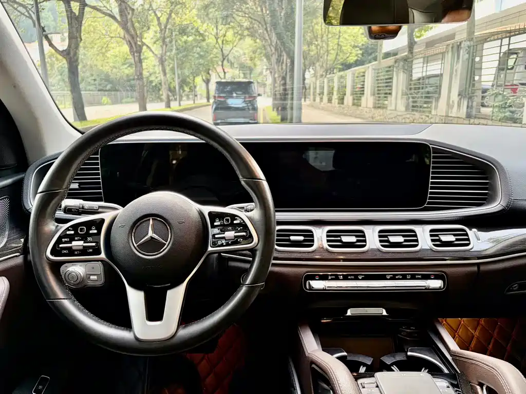 Mercedes-Benz GLE (Import) — фото 10