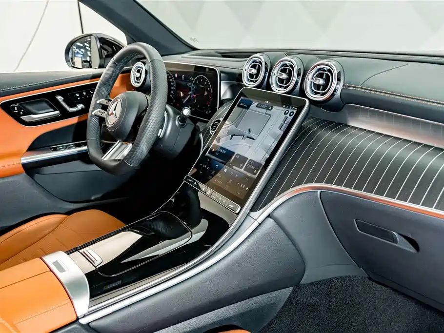 Mercedes-Benz GLC — фото 18