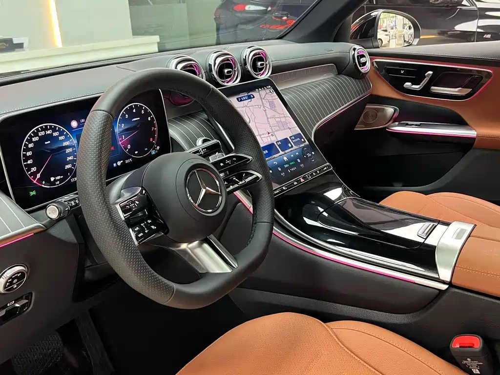 Mercedes-Benz GLC — фото 8