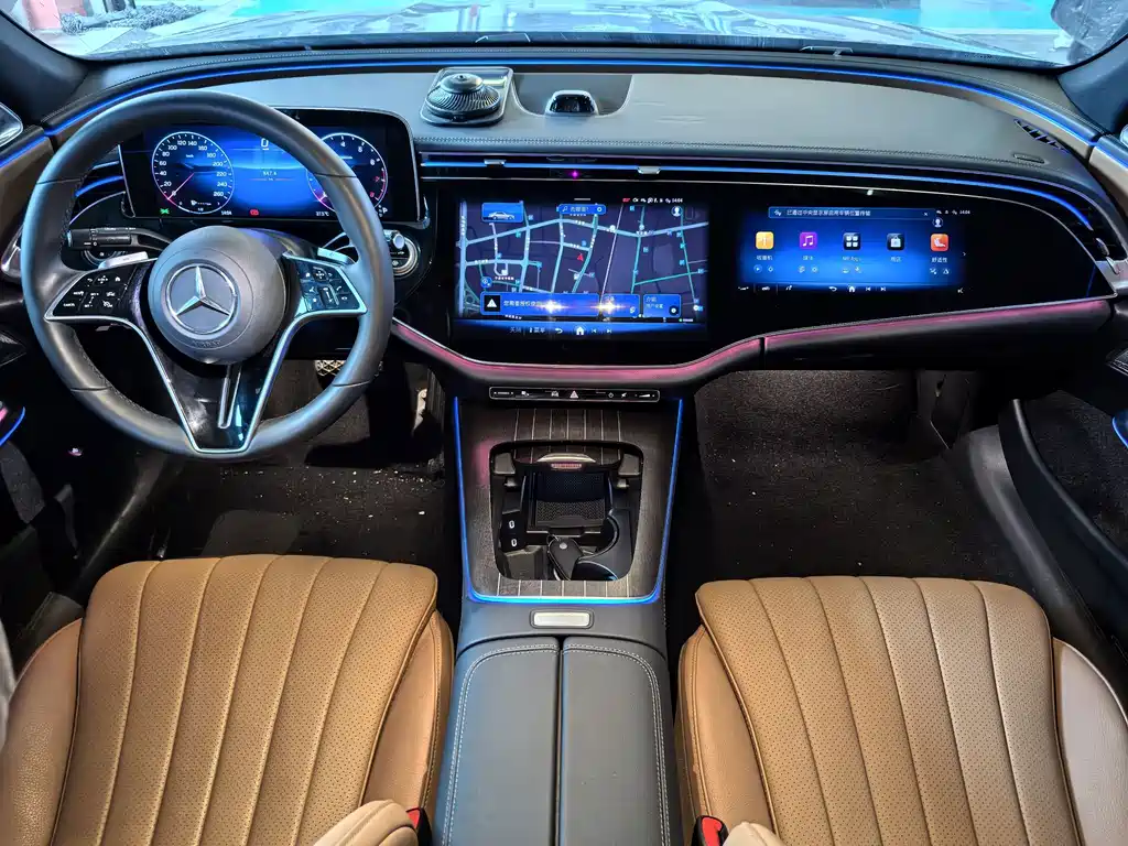 Mercedes-Benz E-Class — фото 10