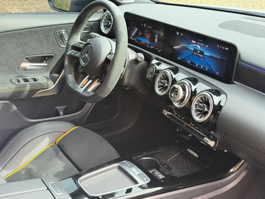 Mercedes-Benz A-Class AMG (Import) — фото 10
