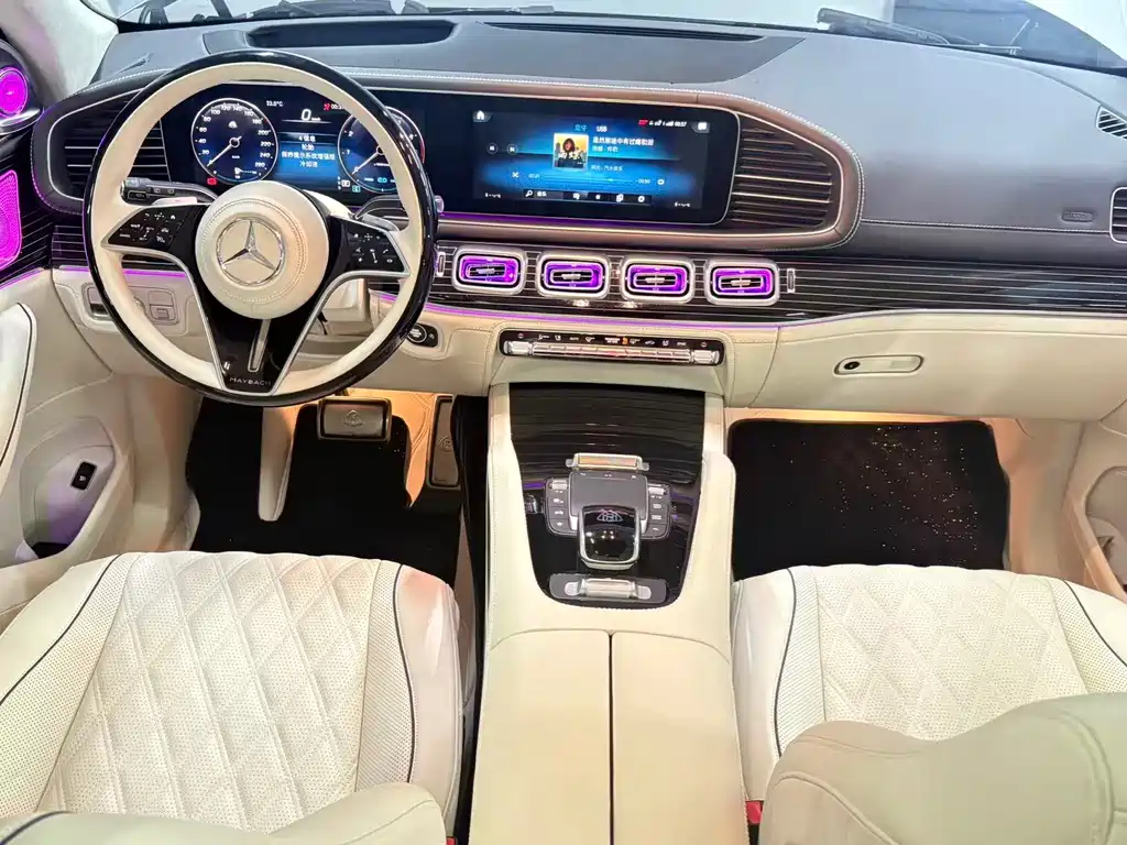 Mercedes-Benz GLS — фото 4