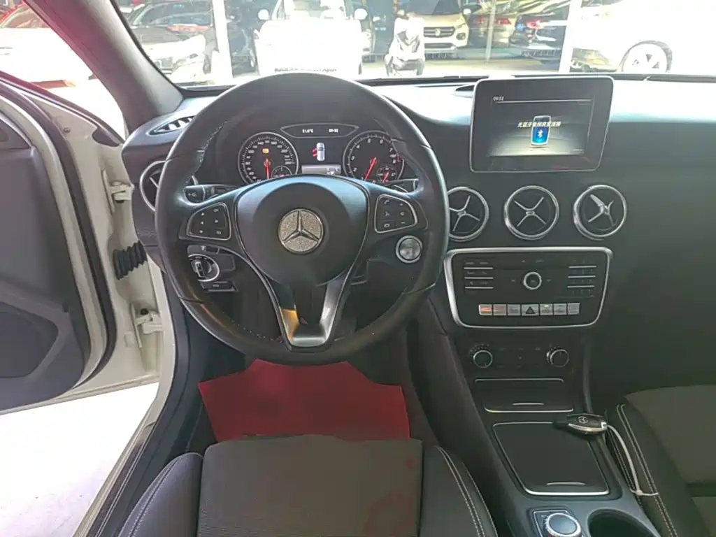 Mercedes-Benz A-Class (Import) — фото 11