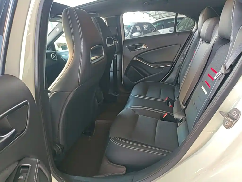 Mercedes-Benz A-Class (Import) — фото 17