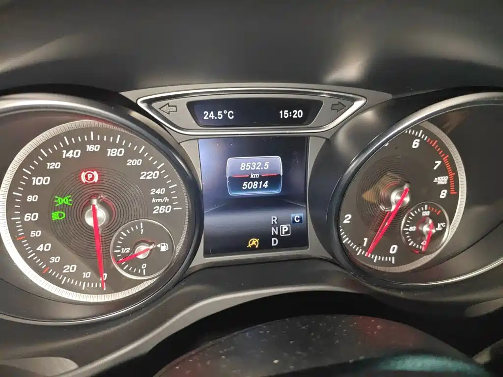 Mercedes-Benz GLA — фото 13