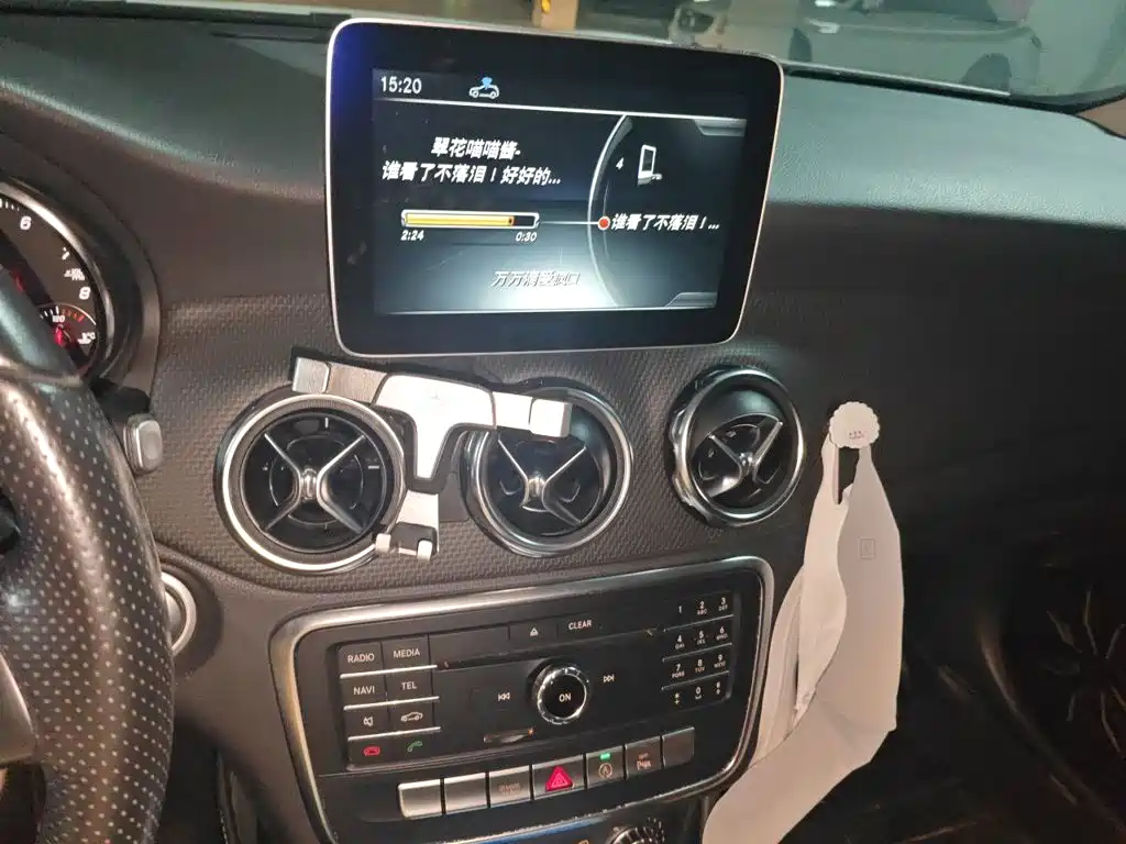 Mercedes-Benz GLA — фото 14