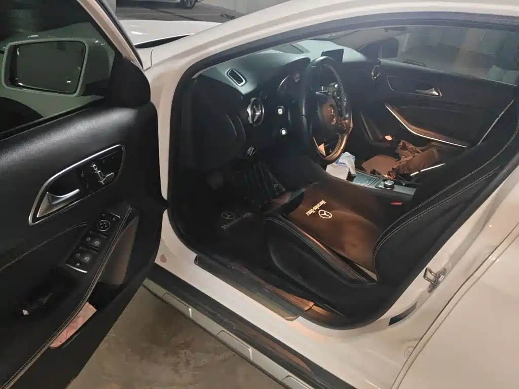 Mercedes-Benz GLA — фото 17