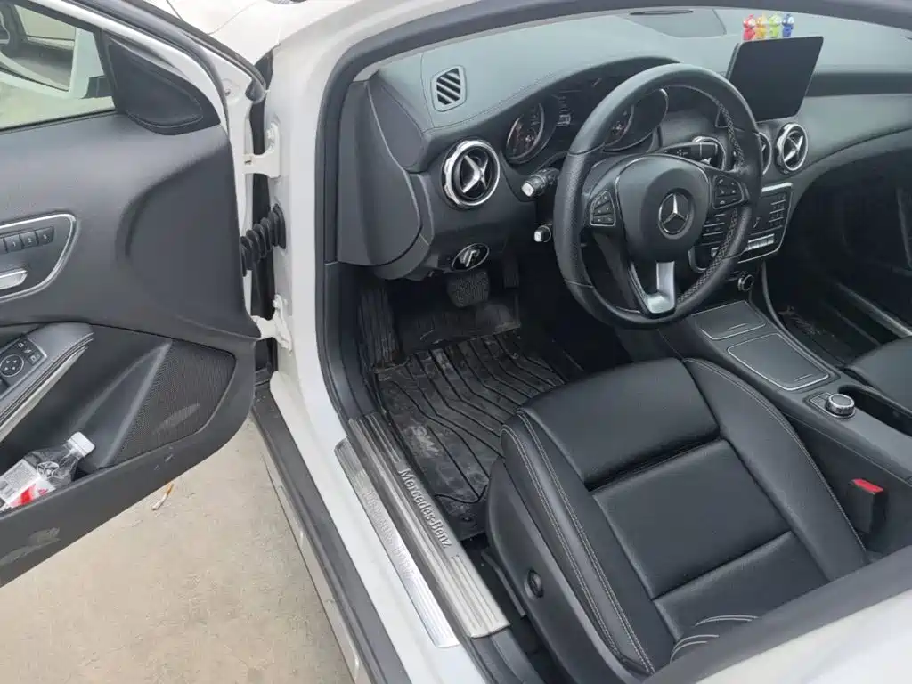 Mercedes-Benz GLA — фото 16