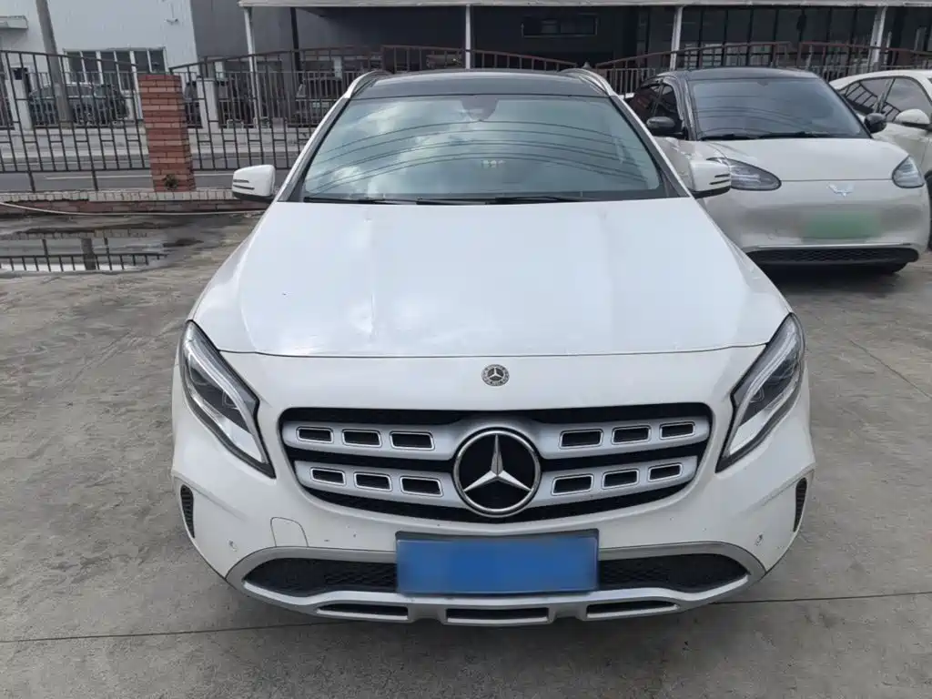 Mercedes-Benz GLA — фото 3