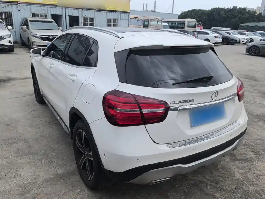 Mercedes-Benz GLA — фото 5