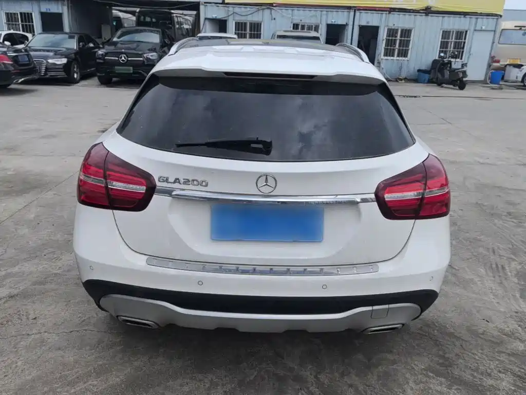 Mercedes-Benz GLA — фото 6