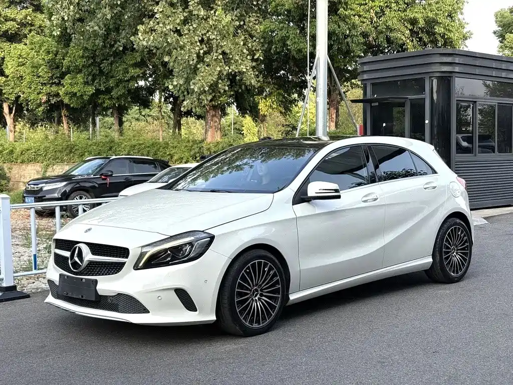 Mercedes-Benz A-Class (Import) — фото 1