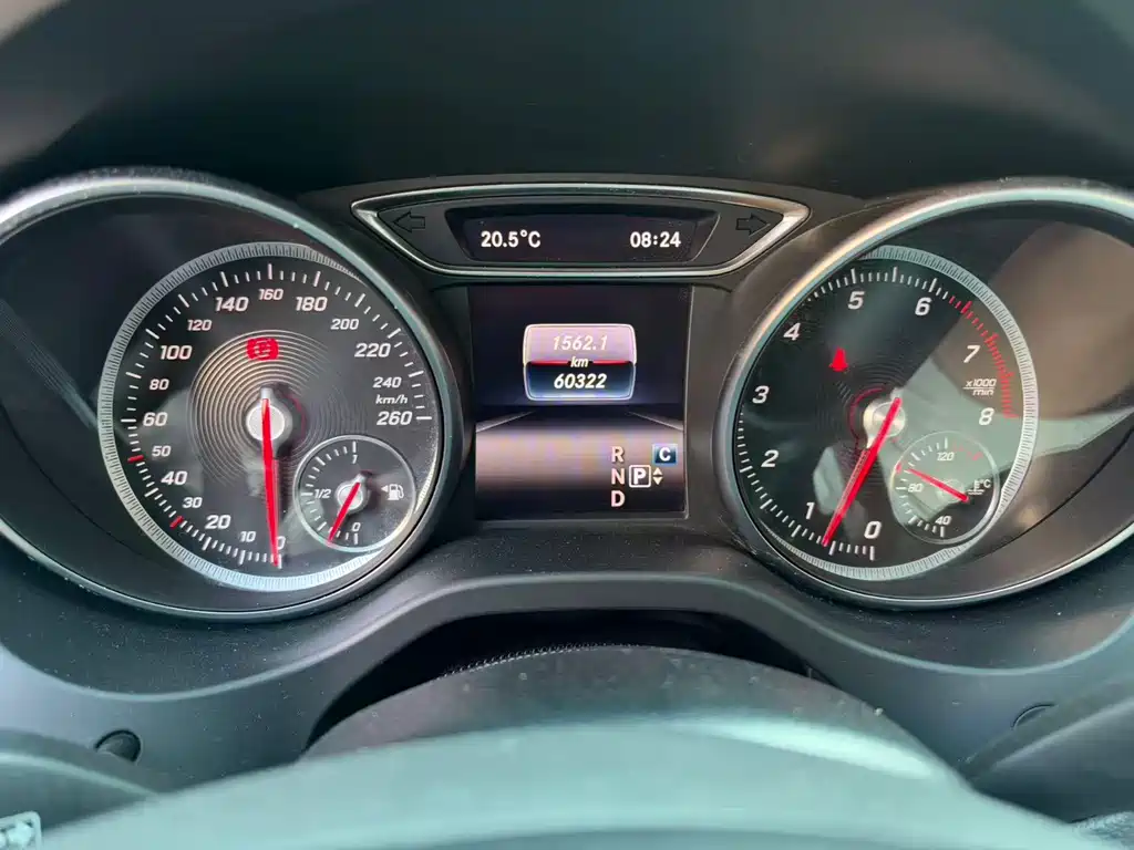 Mercedes-Benz CLA (Import) — фото 10