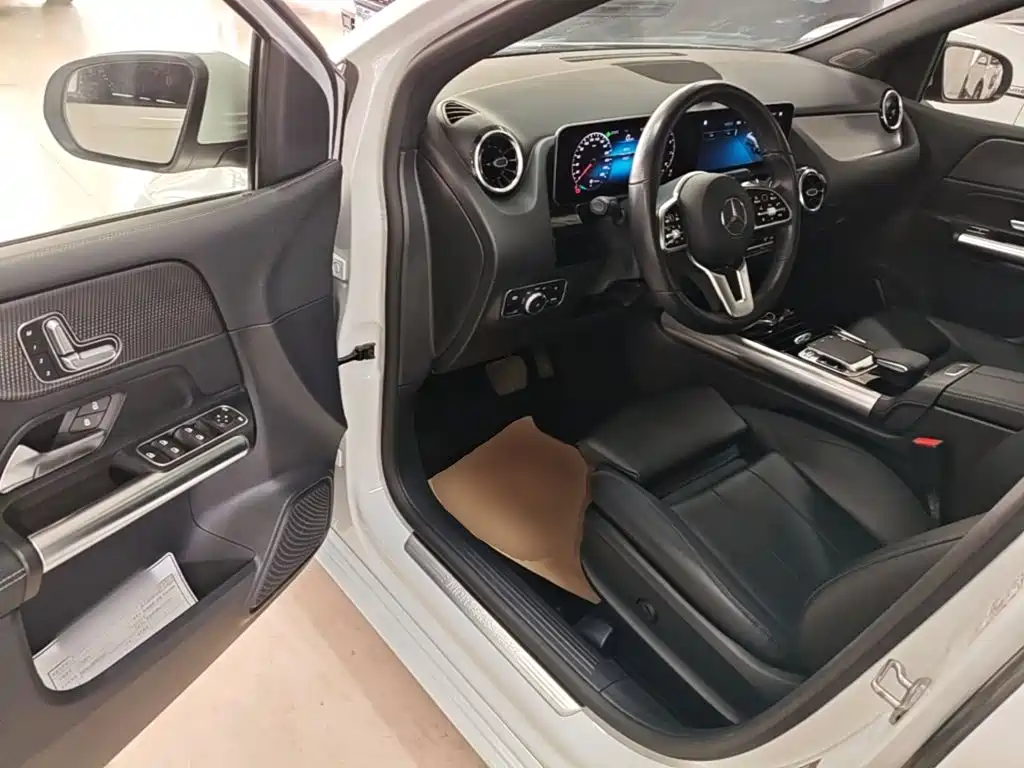 Mercedes-Benz B-Class — фото 16