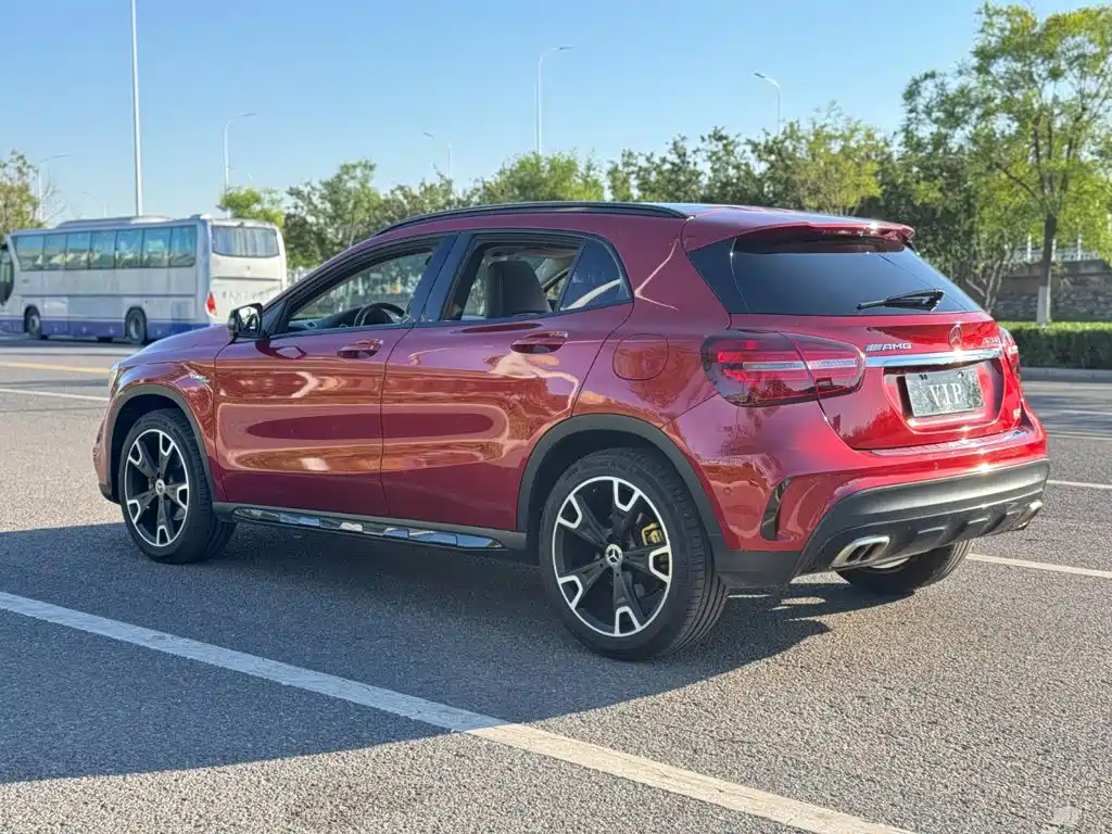 Mercedes-Benz GLA — фото 7
