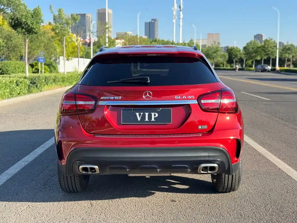 Mercedes-Benz GLA — фото 8