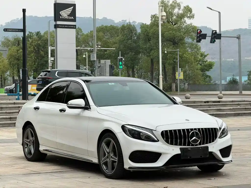 Mercedes-Benz C-Class — фото 3