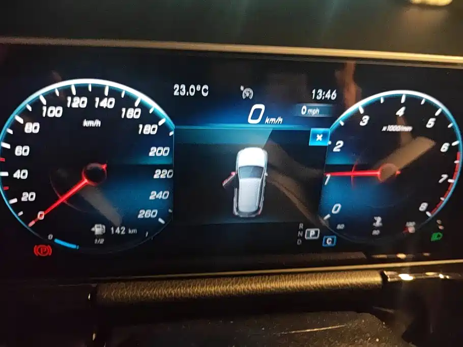 Mercedes-Benz GLA — фото 14