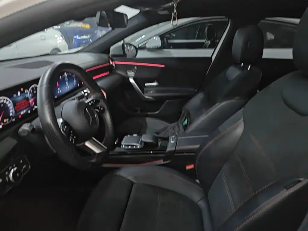Mercedes-Benz A-Class — фото 15