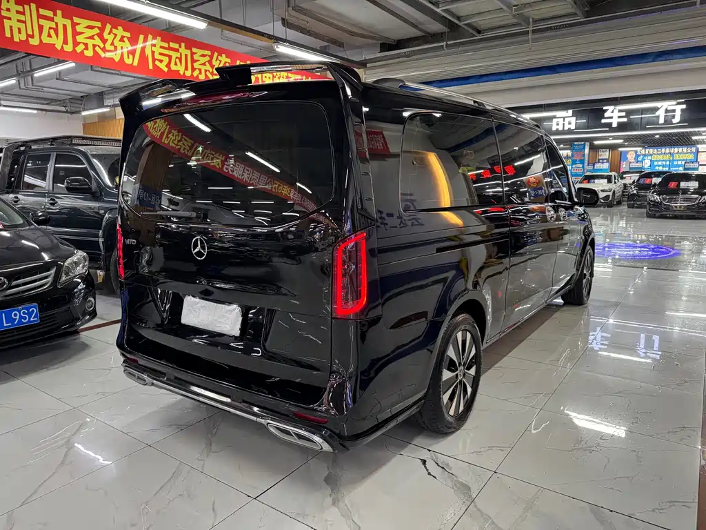 Mercedes-Benz Vito — фото 10