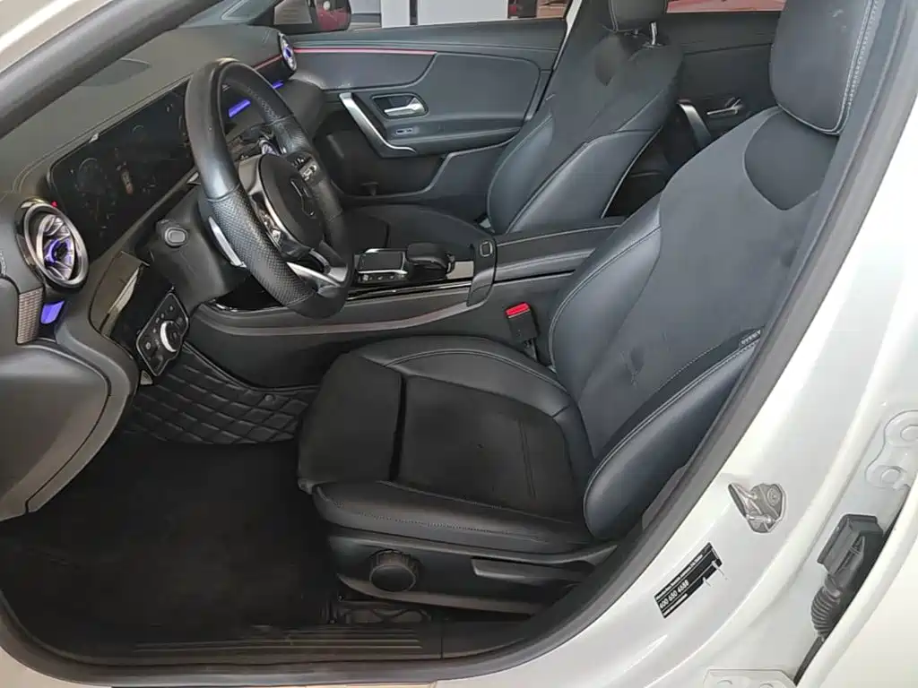 Mercedes-Benz A-Class — фото 15
