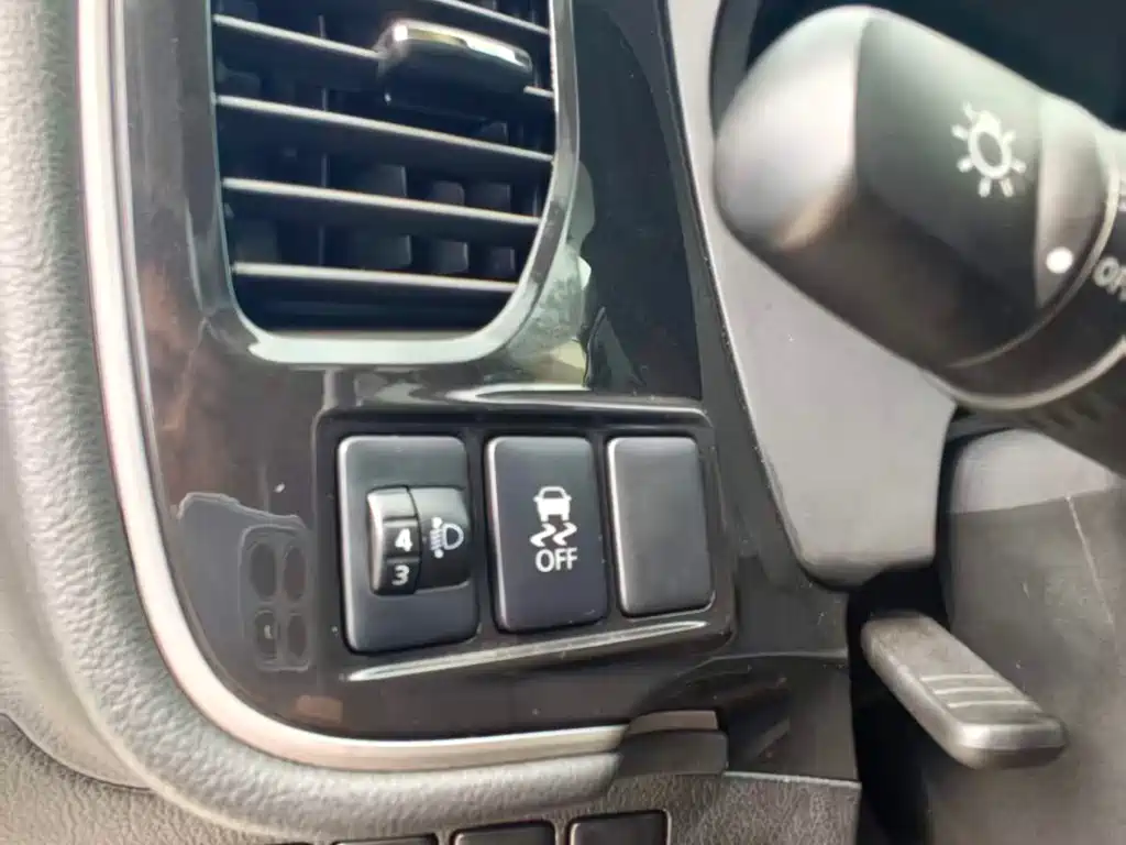 Mitsubishi Outlander — фото 11
