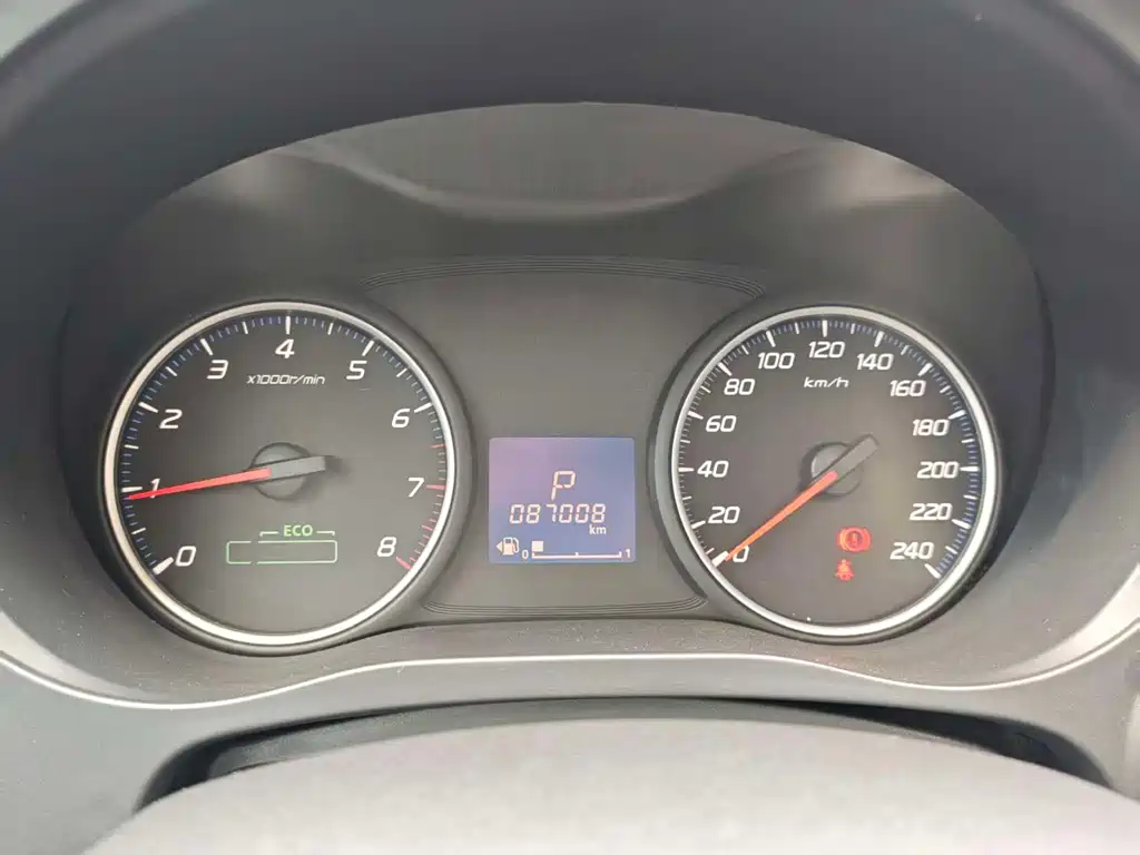 Mitsubishi Outlander — фото 10