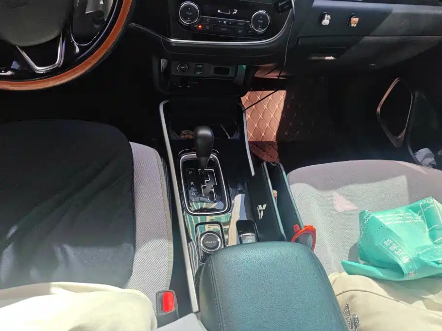 Mitsubishi Outlander — фото 16
